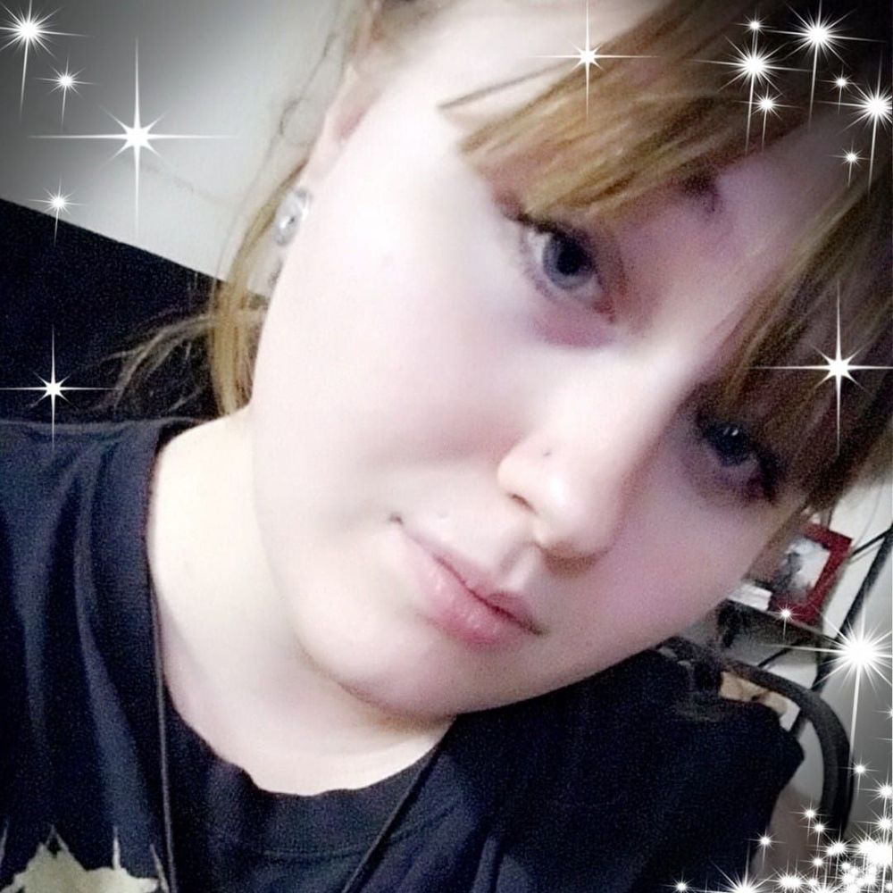 Meet your Posher, Desiree